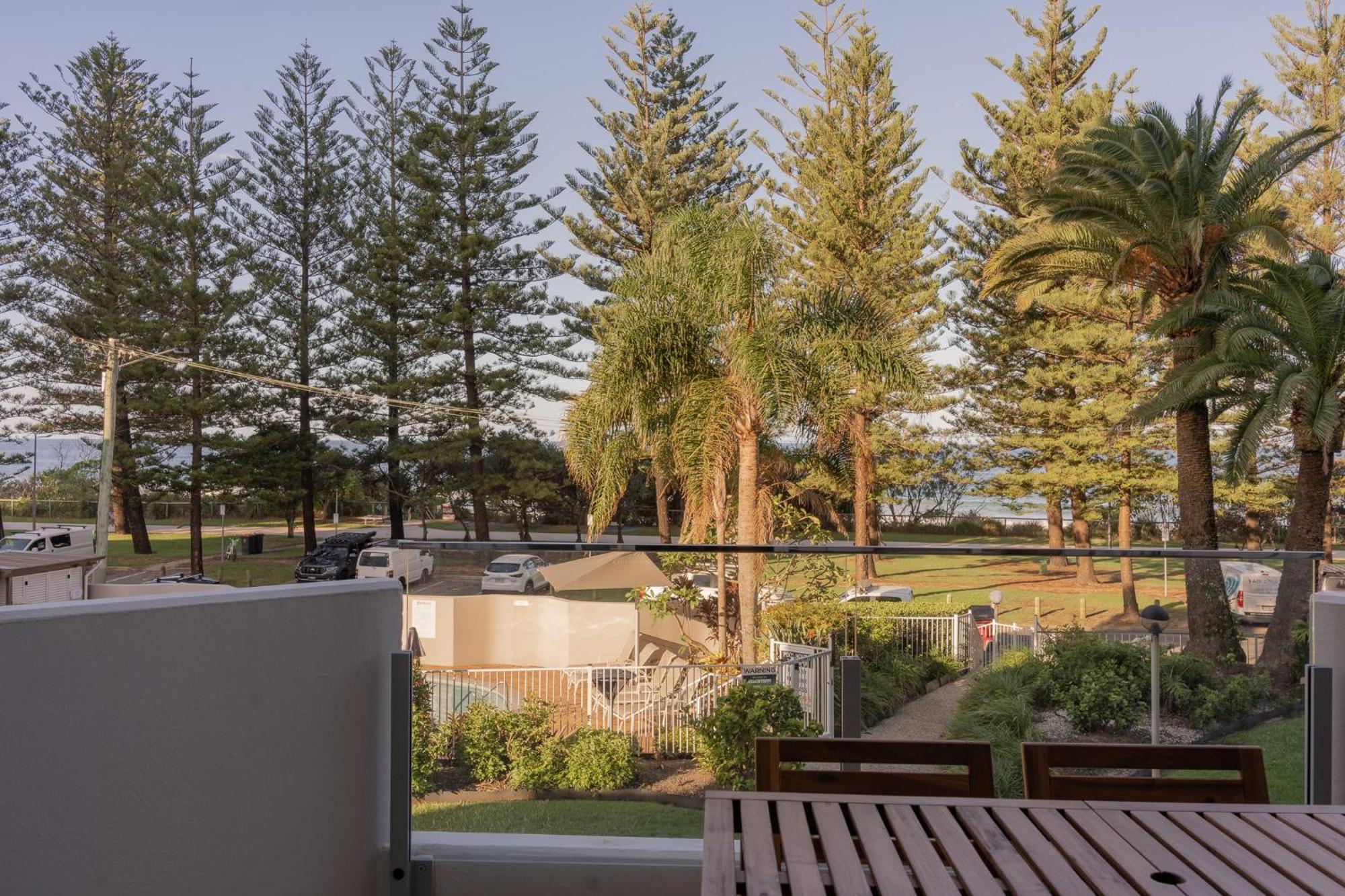 Cashelmara Beachfront Apartments Gold Coast Eksteriør bilde